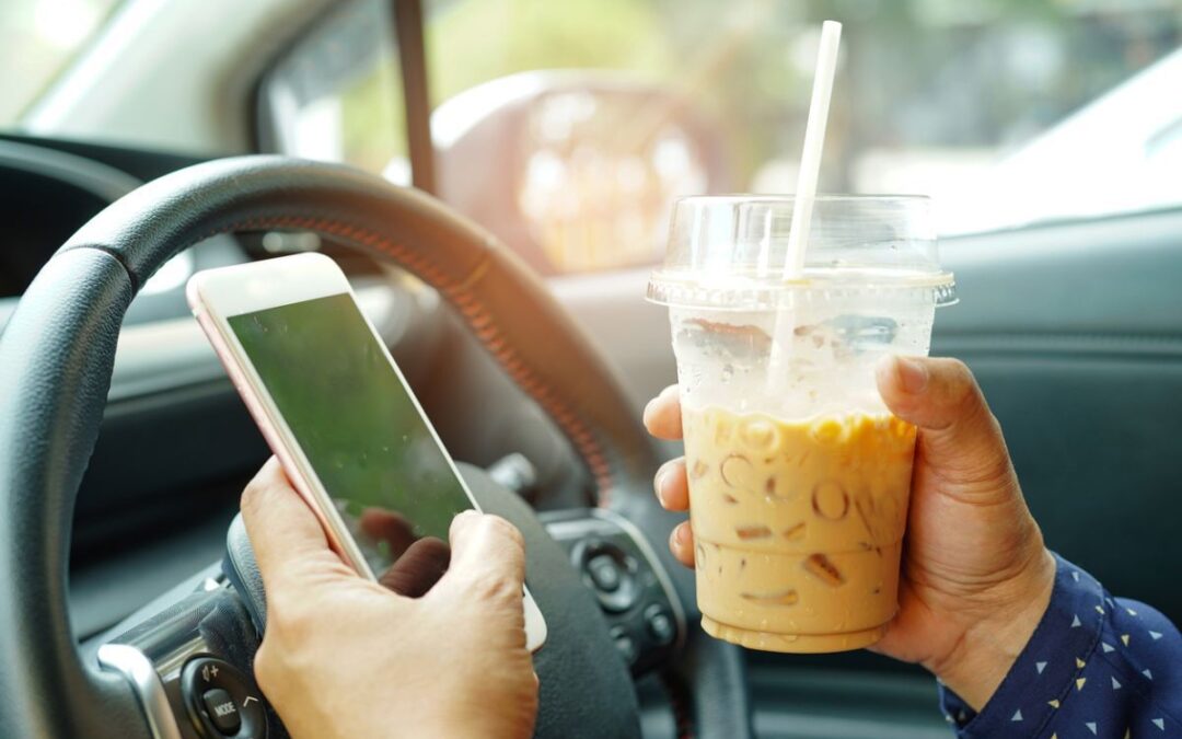 6 Facts About Distracted Driving in Arizona that You Should Know