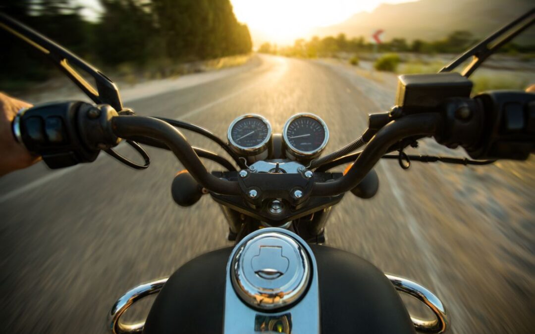 Understanding the Motorcycle Lane-Filtering Law in Arizona
